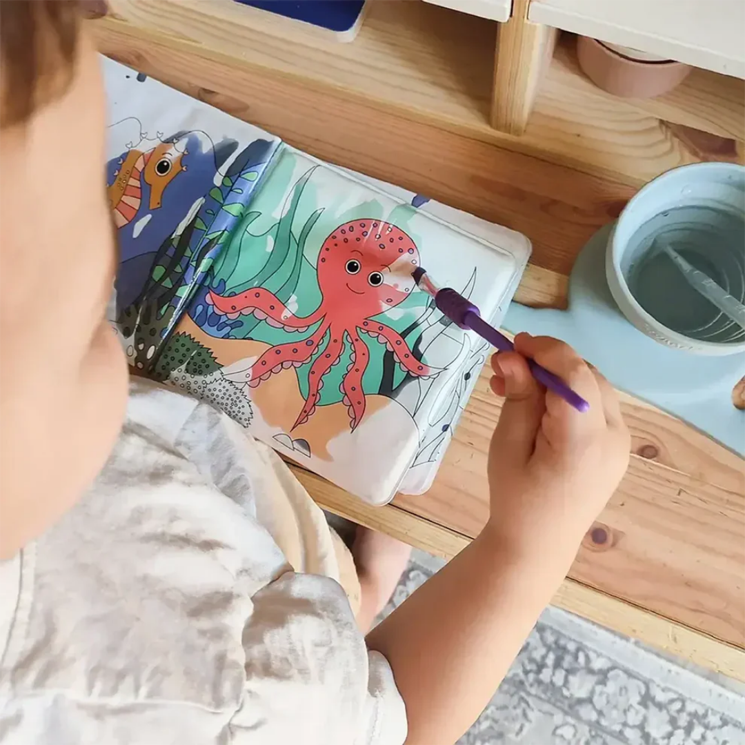 ColorDip™ - Wiederverwendbares magisches Wasser-Zeichenbuch